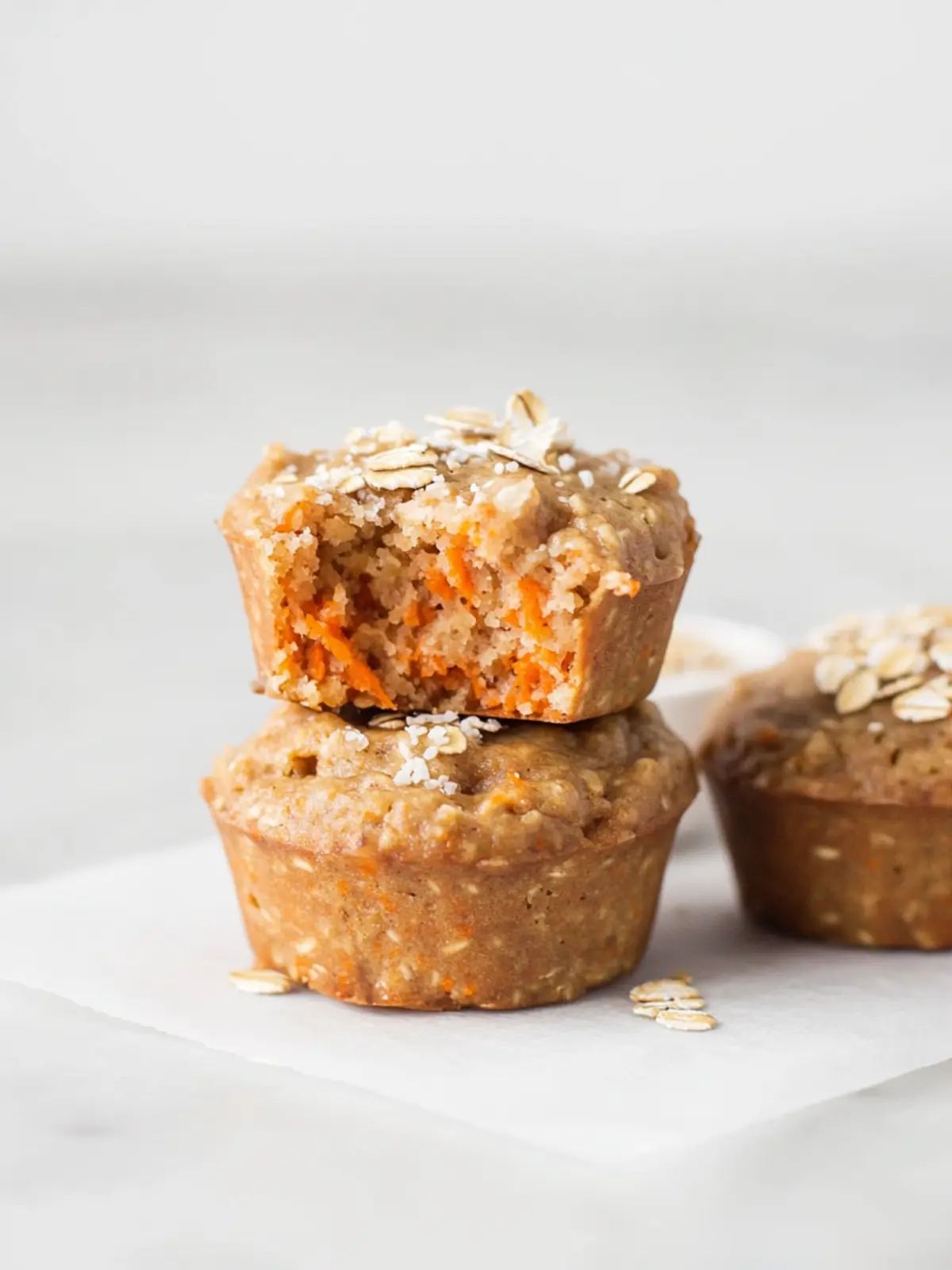 Healthy Carrot Oatmeal Muffins