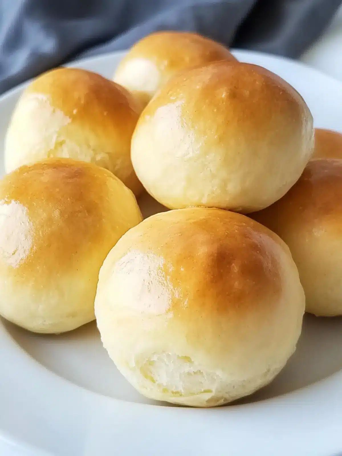Buttery Soft Buttermilk Rolls